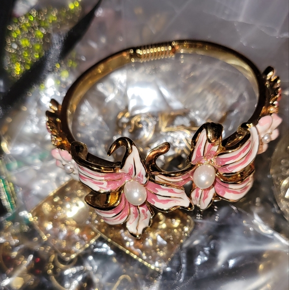 Kenneth Jay Lane Jewelry - Signed Kenneth Jay Lane KJL Flowers White Pink Enamel Cuff Bracelet